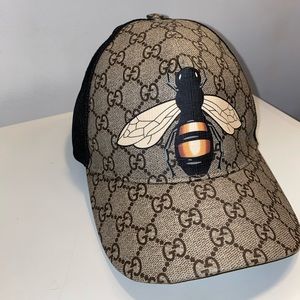Gucci GG Supreme Monogram Bee Print Baseball Hat